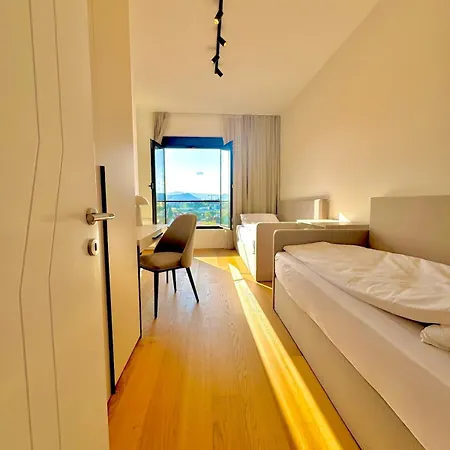 Athos Stara Varos * Podgorica